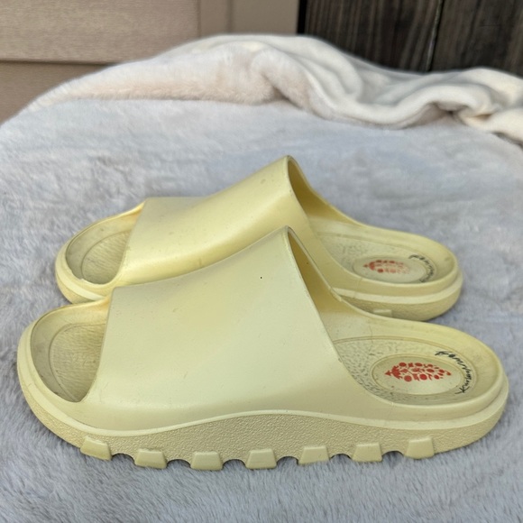 FP Free People Movement Halftime Slides Beach Pool Slip On 37/38 US Size 7-7.5 - Picture 1 of 6